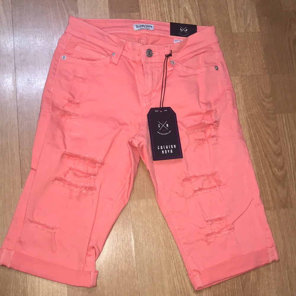 Fashion Nova Bermuda shorts